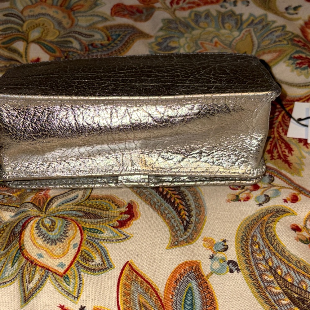 Brahmin Duchess Collection Silver Metallic Minuette Crossbody Bag NWT - Picture 6 of 9